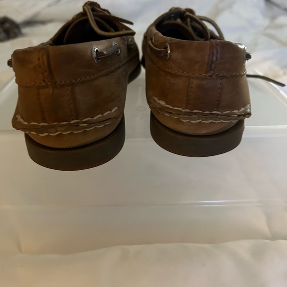 Sperry Woman’s Tan Leather Boat Shoes - Picture 3 of 4